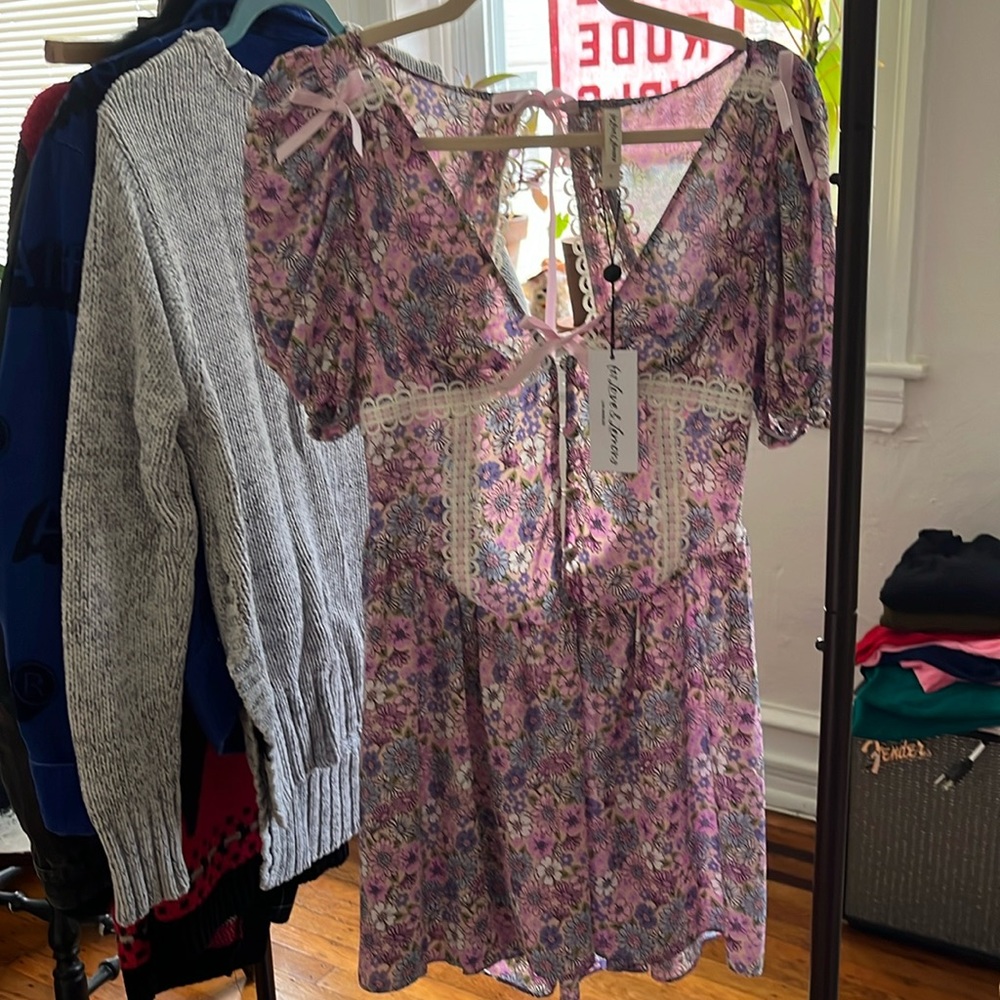 NWT For Love and Lemons S Dress Willow Floral Dress Lilac Mini Puff Sleeve - Picture 2 of 9